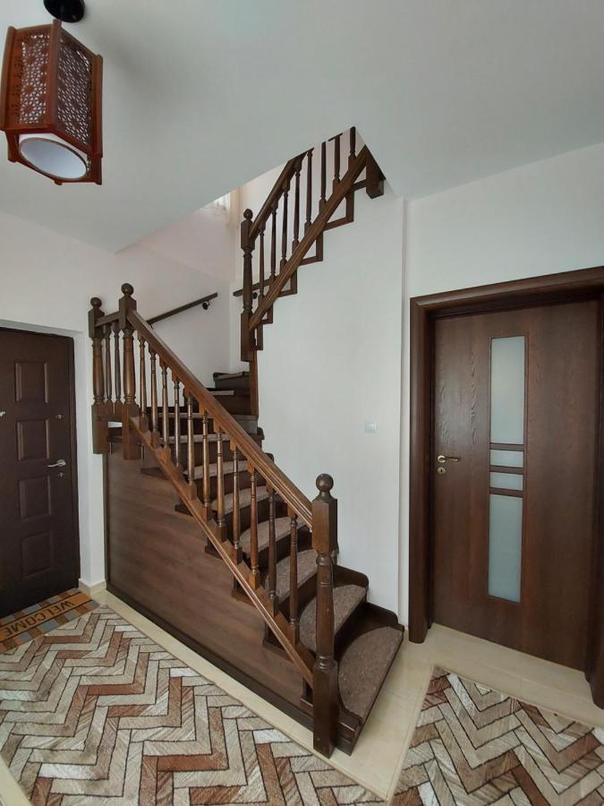 Apartament Matei Brasov Bagian luar foto