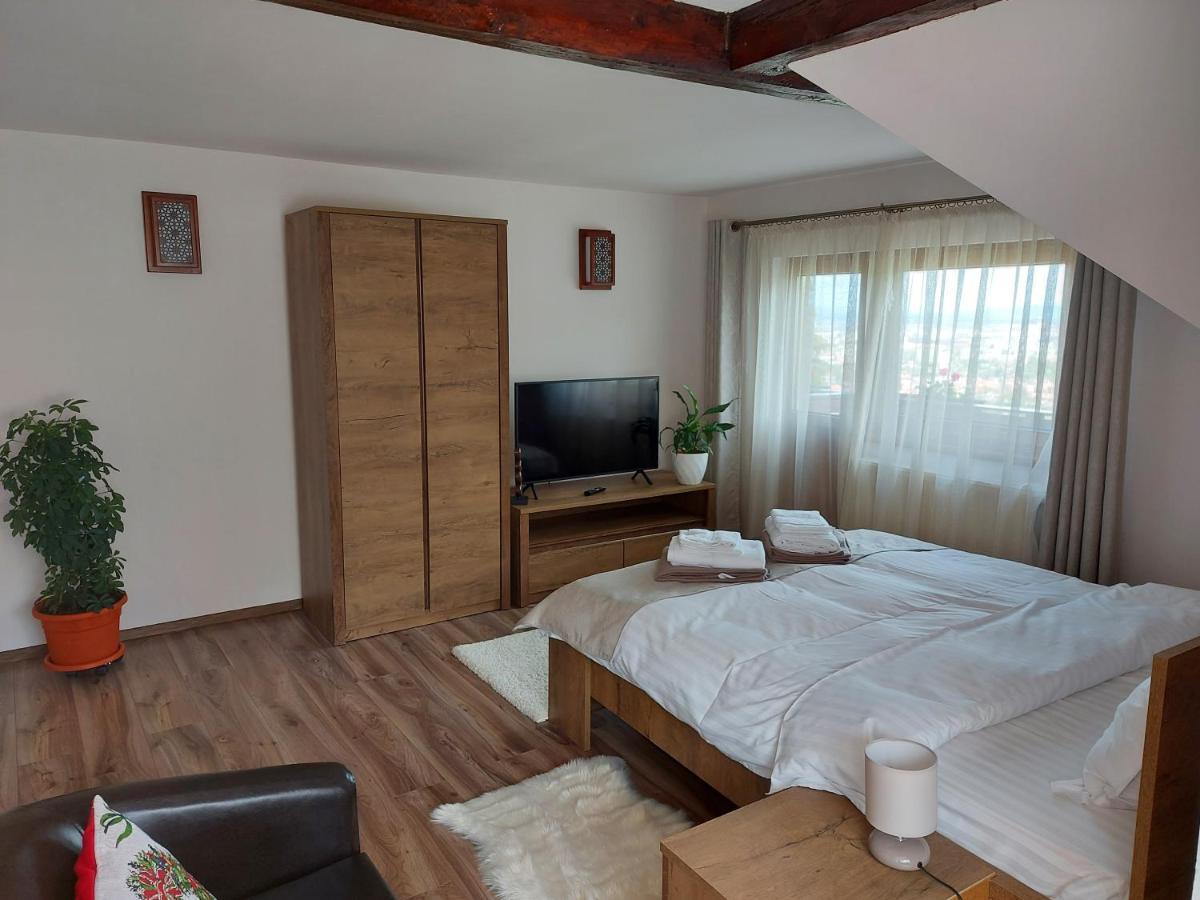 Apartament Matei Brasov Bagian luar foto
